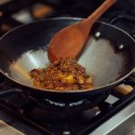 Komsen.com - Cara membuat rendang yang nikmat-prananta-haroun-unsplash